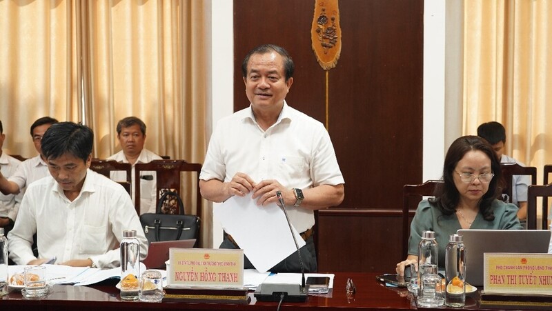 Ông Nguyễn Hồng Thanh, Phó Chủ tịch Thường trực UBND tỉnh Tây Ninh phát biểu tại buổi làm việc. Ảnh: EVNSPC.