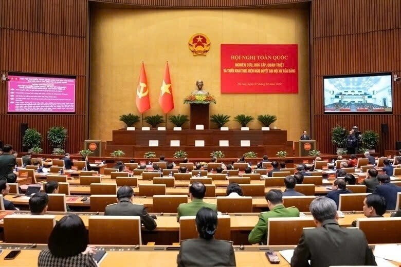 Hội nghị được truyền hình trực tiếp trên các kênh, sóng của Đài Truyền hình Việt Nam và Đài Tiếng nói Việt Nam, cùng các nền tảng số. Đồng chí Tô Lâm - Tổng Bí thư Ban Chấp hành Trung ương Đảng Cộng sản Việt Nam, Chủ tịch nước Cộng hòa xã hội chủ nghĩa Việt Nam dự và phát biểu chỉ đạo hội nghị.