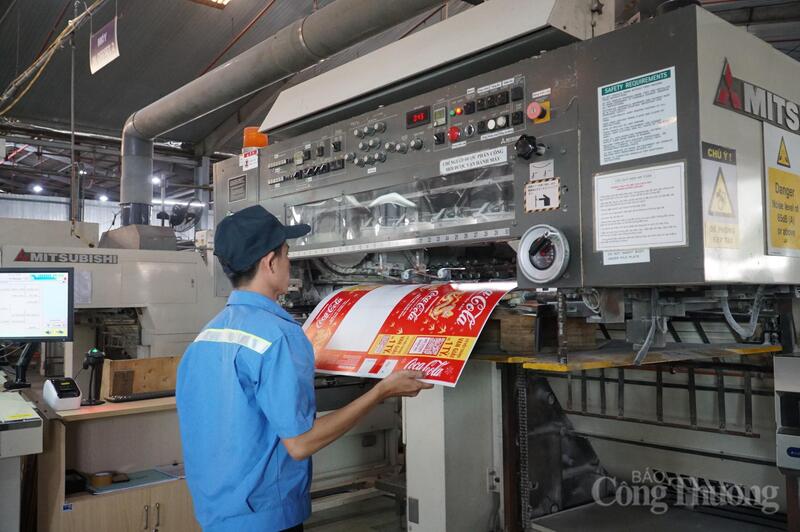 Đến lúc cần thay đổi quan điểm đầu tư chi phí để bảo vệ môi trường như để sản xuất sạch hơn trong công nghiệp, giảm phát thải carbon chính là điều kiện gia nhập thị trường, là nền tảng tạo ra sự tăng trưởng.