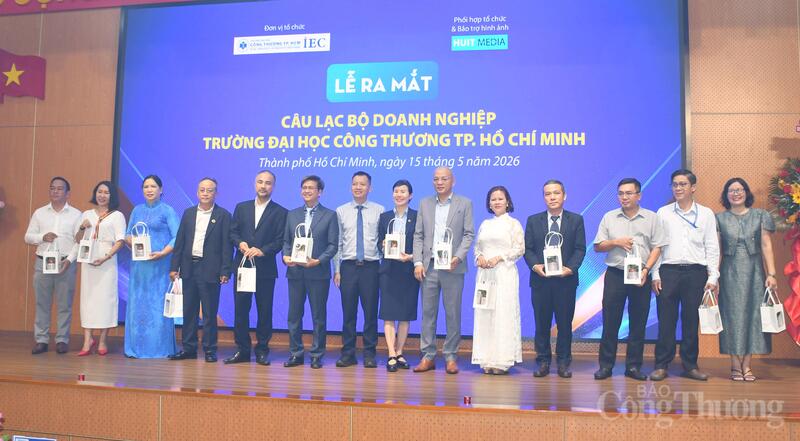 Ra mắt Câu lạc bộ Doanh nghiệp HUIT tại sự kiện. Ảnh: Thanh Minh.