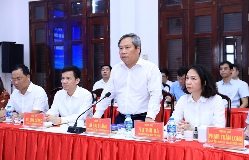 Chủ tịch UBND TP. Hà Nội Vũ Đại Thắng phát biểu tại buổi làm việc. Ảnh: Linh Phạm
