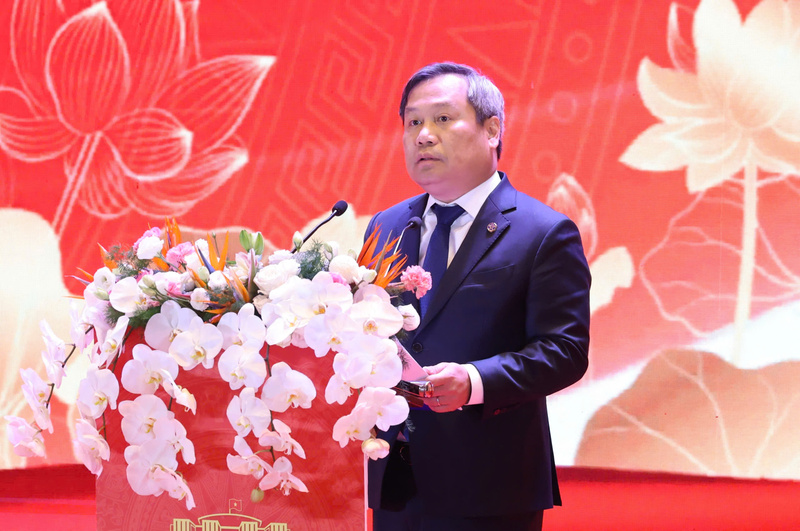 Chủ tịch UBND TP. Hà Nội Vũ Đại Thắng khẳng định, thời gian tới, Hà Nội thúc đẩy mạnh mẽ chuyển đổi số, phát triển kinh tế số, xã hội số, công dân số và xây dựng Hà Nội trở thành trung tâm đổi mới sáng tạo hàng đầu của cả nước và khu vực. Ảnh: Văn Quốc