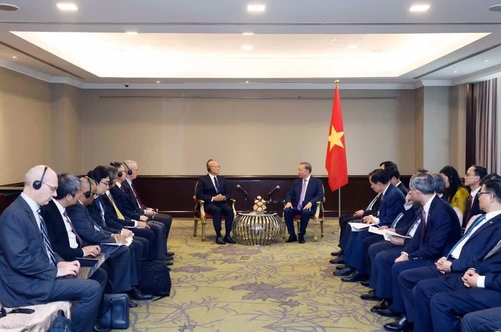 Tổng Bí thư, Chủ tịch nước Tô Lâm tiếp Chủ tịch Ngân hàng Phát triển châu Á (ADB), ông Masato Kanda. (Ảnh: nhandan.vn)
