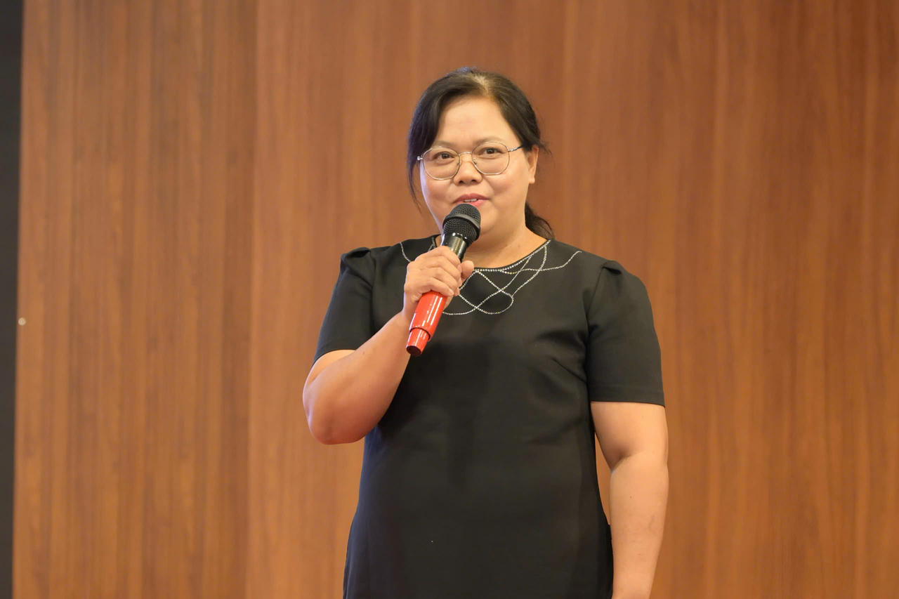 Thạc sỹ Đinh Thị Tiếu Oanh, Viện Khoa học Kỹ thuật Nông lâm nghiệp Tây Nguyên chia sẻ tại diễn đàn (Ảnh: BTC cung cấp).