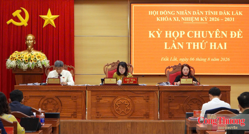 Các nghị quyết được kỳ vọng tạo hành lang pháp lý hiện thực hóa mục tiêu tỉnh trở thành cực tăng trưởng mới.
