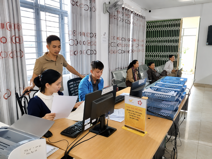 Trung tâm Phục vụ hành chính công duy trì hoạt động ổn định sau sắp xếp. (Ảnh: UBND xã Chư Păh)