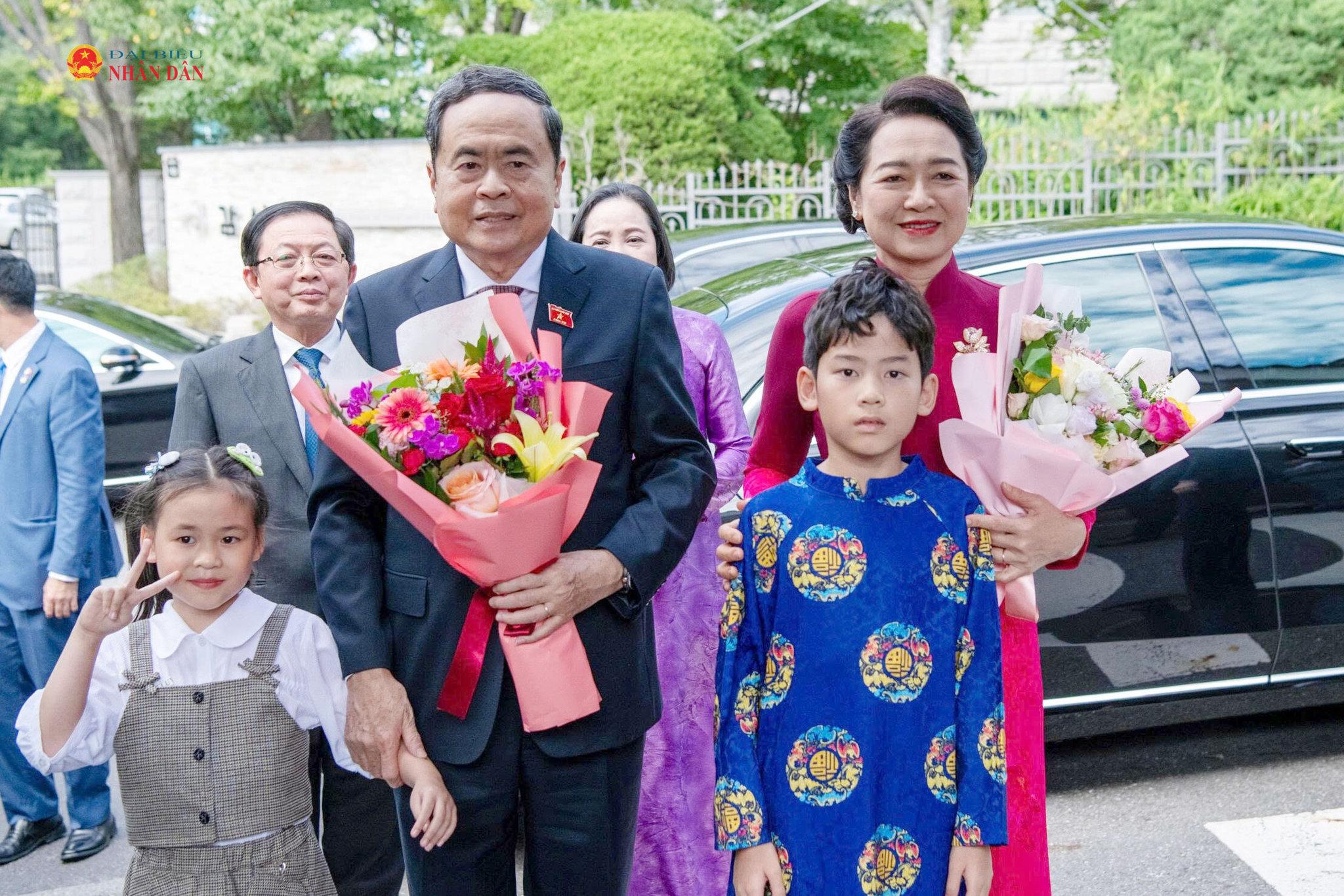 Chủ tịch Quốc hội Trần Thanh Mẫn đến Thủ đô Seoul, bắt đầu thăm chính thức Hàn Quốc - 5