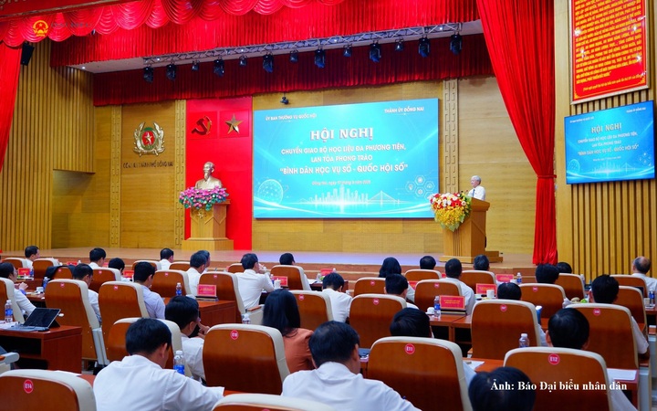Phó Chủ tịch Thường trực Quốc hội Đỗ Văn Chiến phát biểu tại sự kiện. Ảnh: Hoa Lê