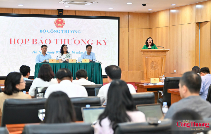 Toàn cảnh họp báo thường kỳ quý III/2026 của Bộ Công Thương chiều 7/10.
