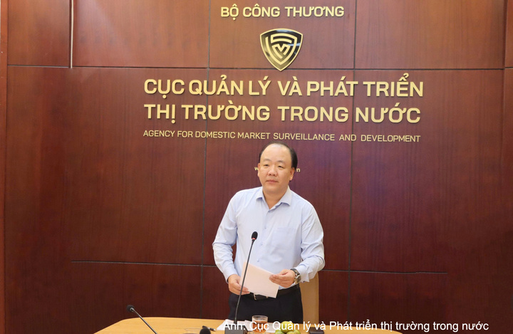 Ông Trần Hữu Linh, Cục trưởng Cục Quản lý và Phát triển thị trường trong nước phát biểu.