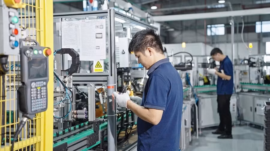 Sự phát triển của các khu, cụm công nghiệp đang kéo theo nhu cầu lớn về lao động kỹ thuật và nhân lực chất lượng cao.