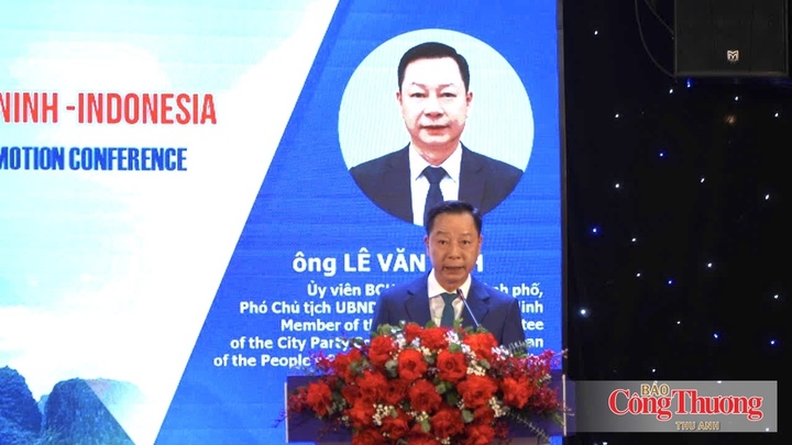 Phó Chủ tịch UBND TP. Quảng Ninh Lê Văn Ánh phát biểu tại sự kiện.