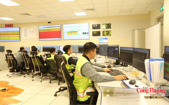 Vận hành Tổ máy số 2, Nhà máy Nhiệt điện Vũng Áng II góp phần thúc đẩy tăng trưởng sản xuất công nghiệp Hà Tĩnh.